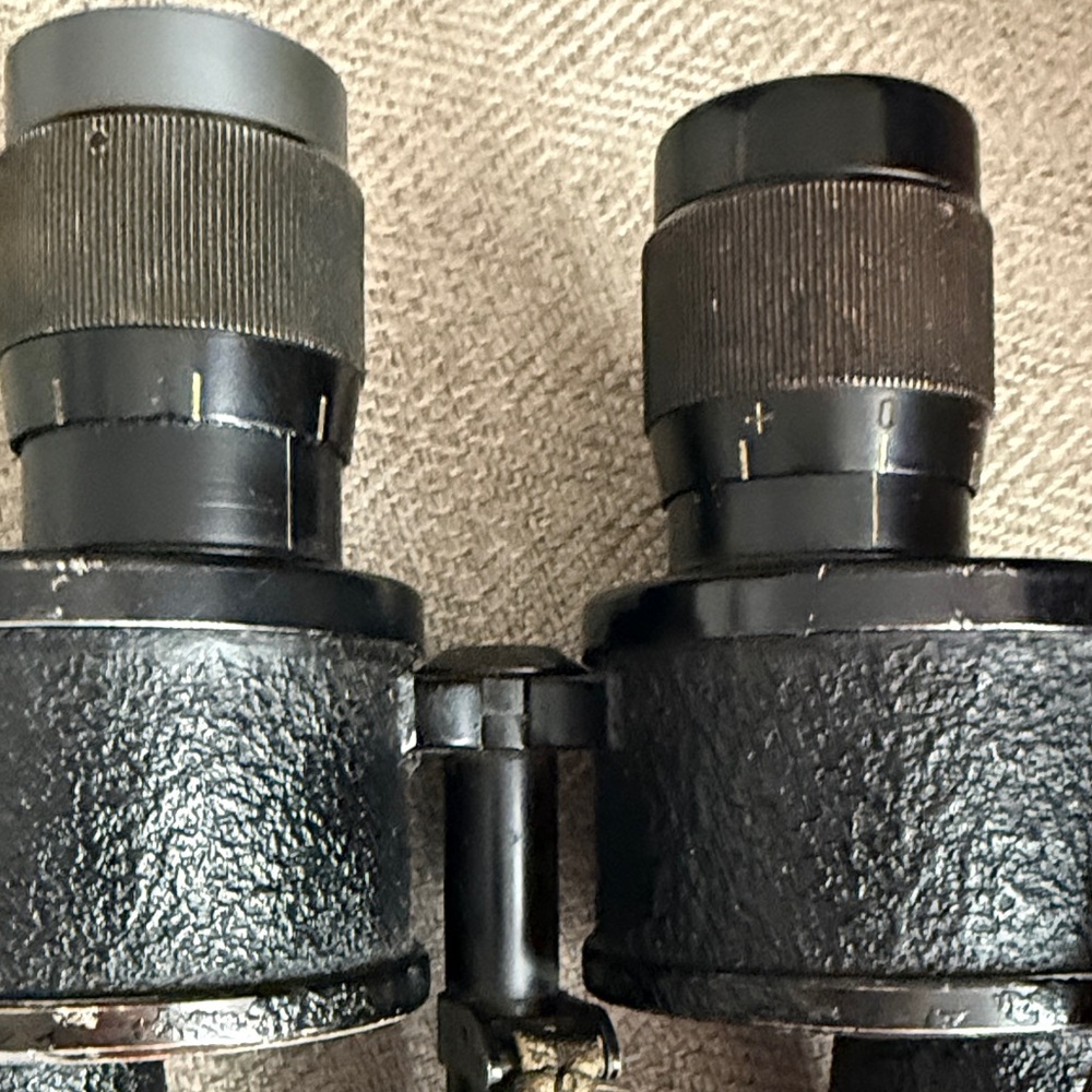 WWII German Kriegsmarine 7x50 Commander Binoculars - Picture 7 of 10